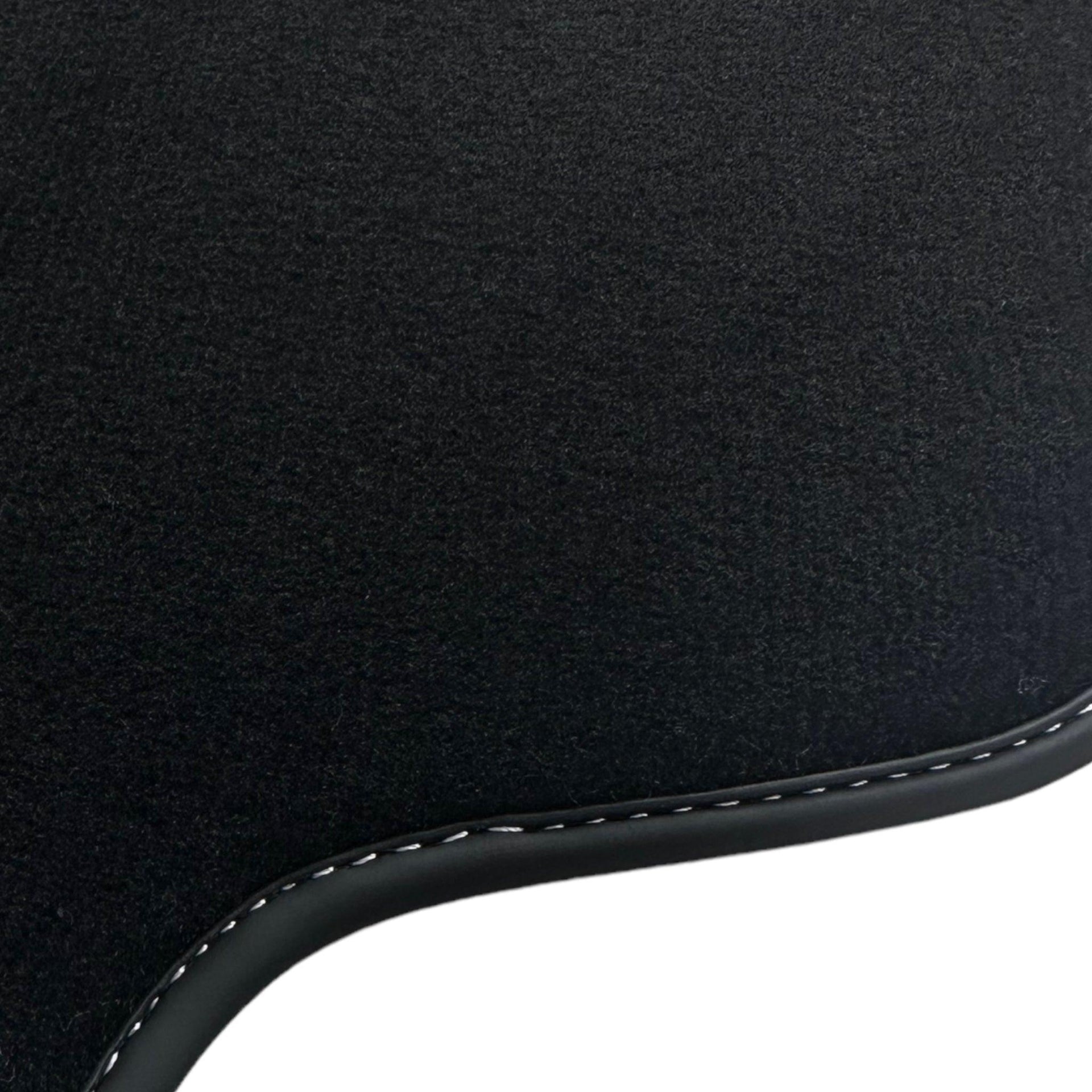 Black Floor Mats For Honda CR-V (1997-2001) - AutoWin