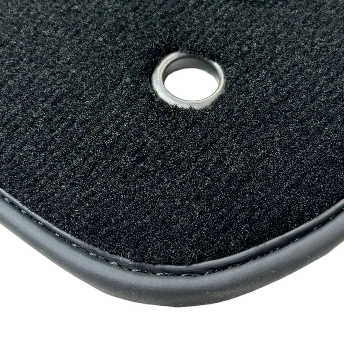 Black Floor Mats for Jeep Avenger (2023-2024) Gasoline - AutoWin