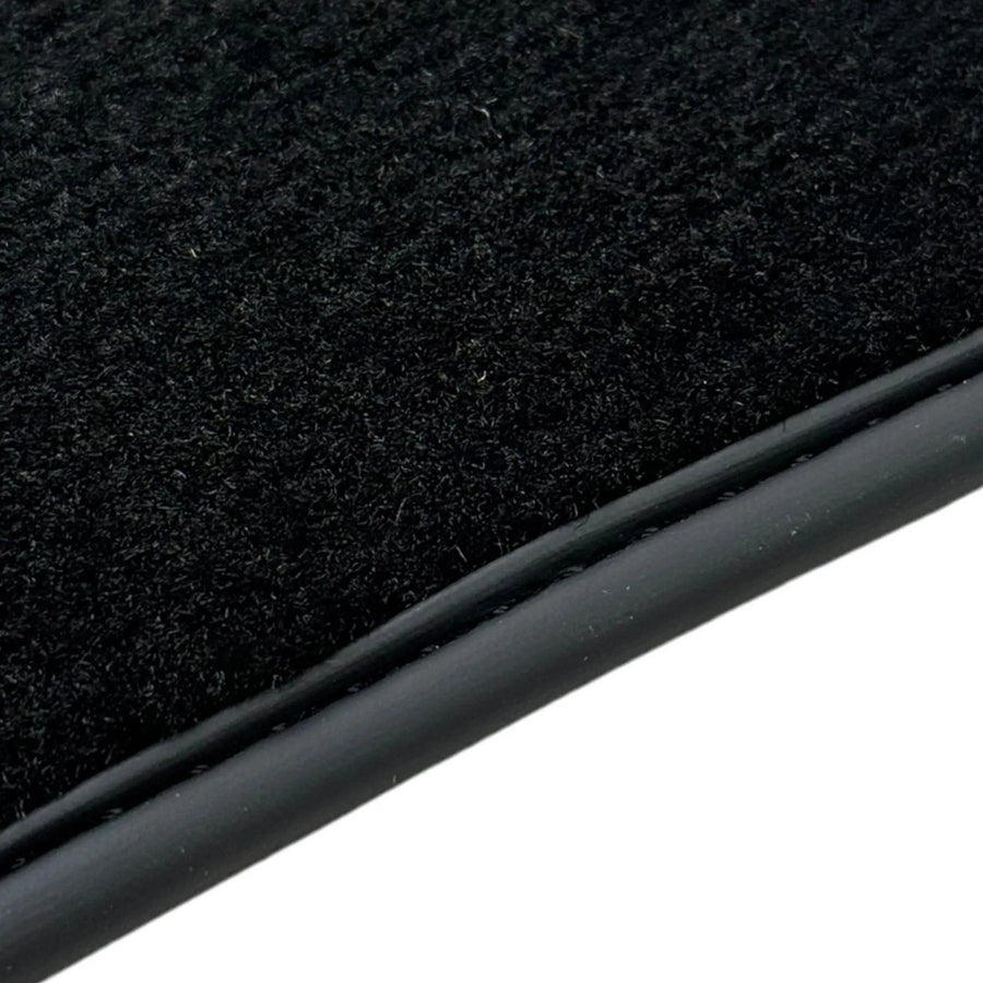 Black Floor Mats for Jeep Renegade (2014-2018) Distance Fixing Points Co-Driver 18 cm - AutoWin