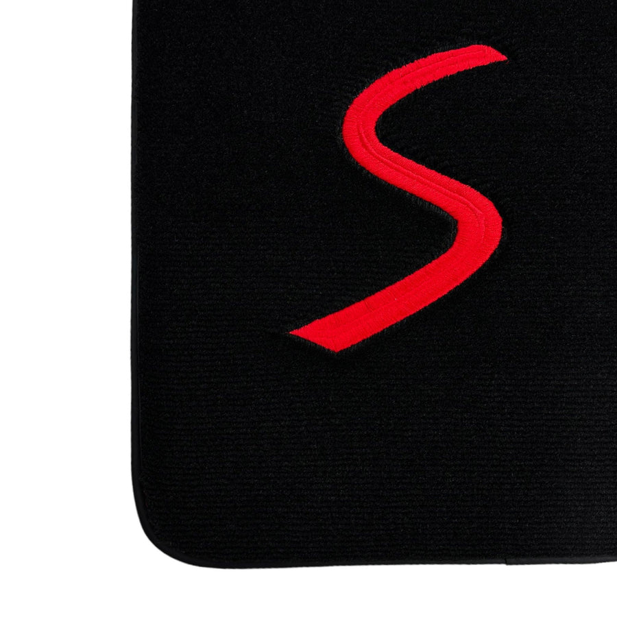 Black Floor Mats for Mini Clubman F54 (2019-2023) - AutoWin