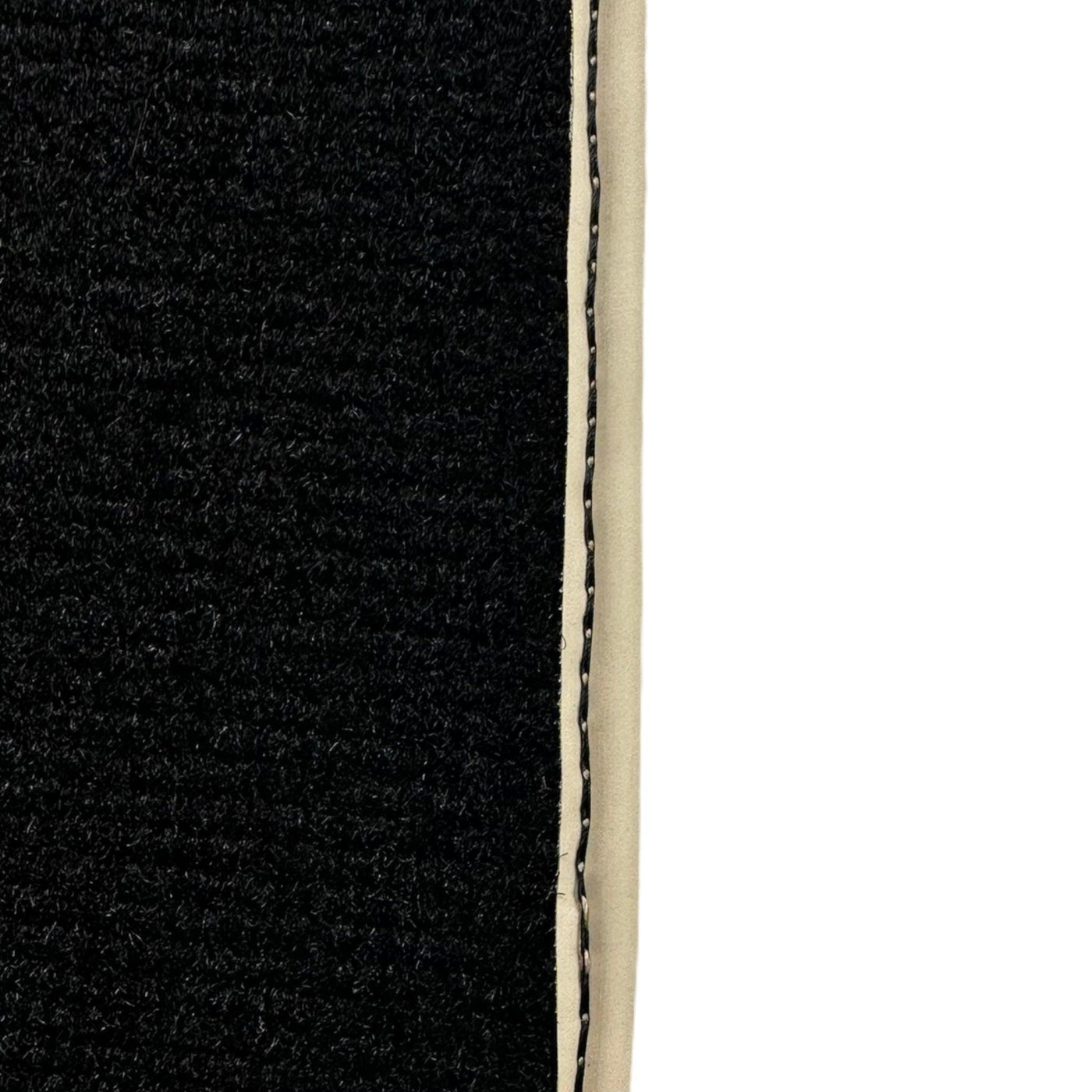 Black Floor Mats For Mitsubishi Pajero III (2000-2004) ER56 Design - AutoWin