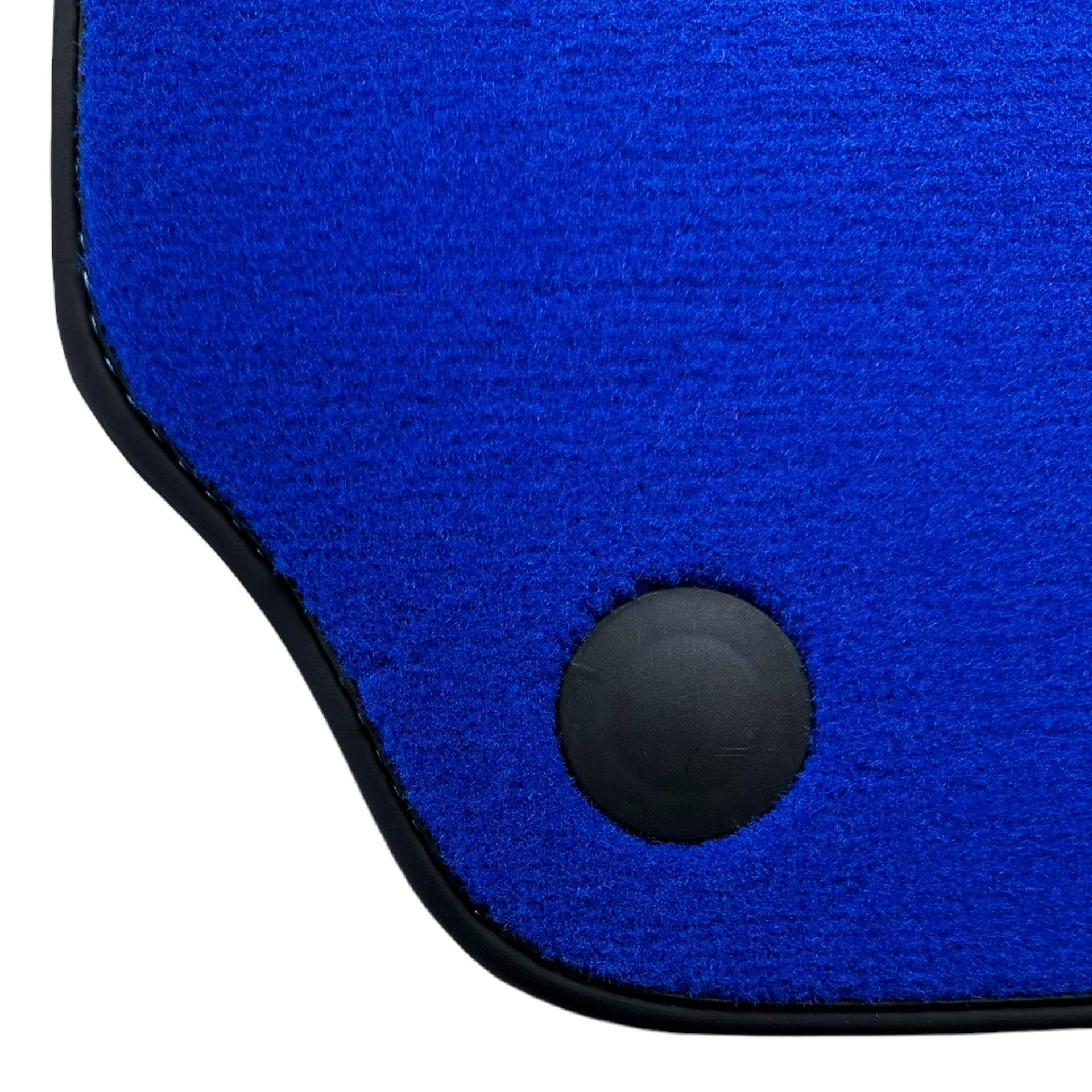 Blue Floor Mats For Mercedes-Benz C-Class W204 (2007-2014) - AutoWin