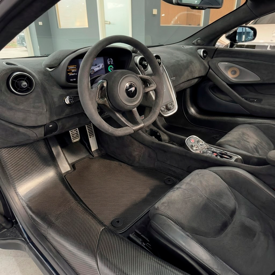 Fußmatten für McLaren 720S Schwarz Maßgeschneiderte Teppiche Set AutoWin