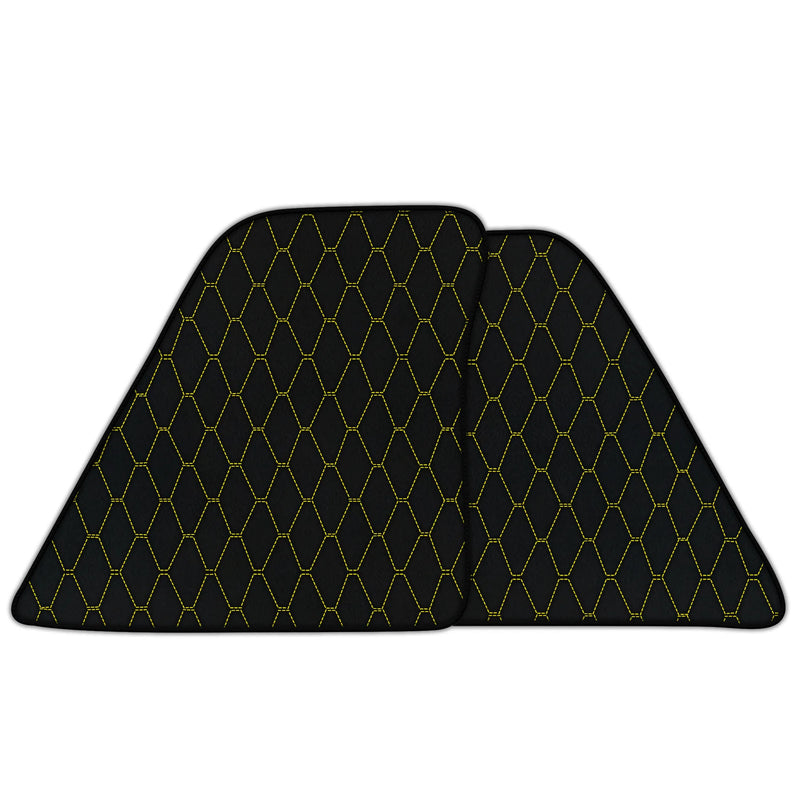 Anpassbare Lederfußmatten mit vertikalem Sechseckmuster für Ferrari SF90 Stradale (2019-2024)