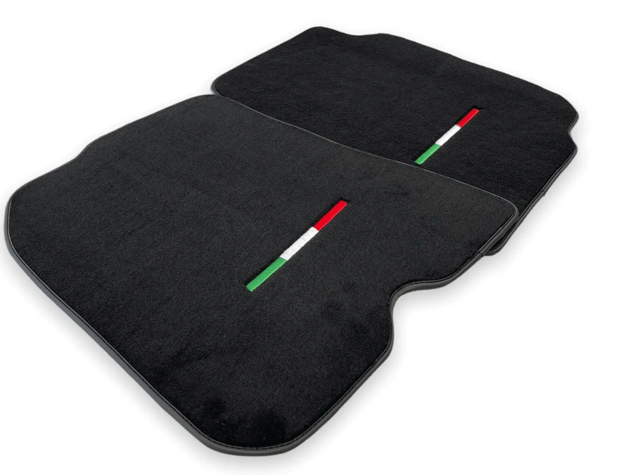 Tapis de sol pour Ferrari 812 Superfast en noir Sur mesure avec emblème italien
