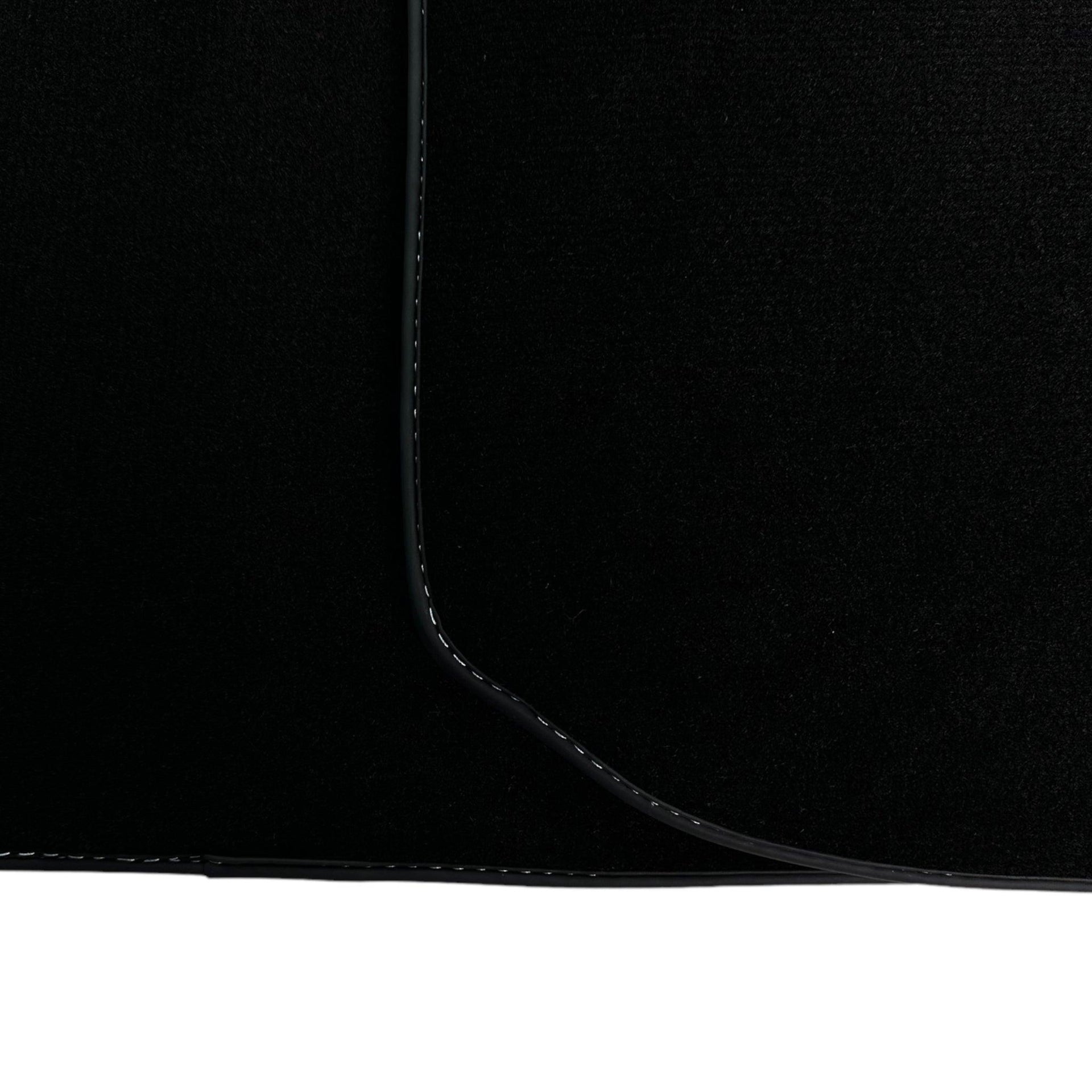 Floor Mats for Toyota Land Cruiser 100 (1998-2007) - AutoWin