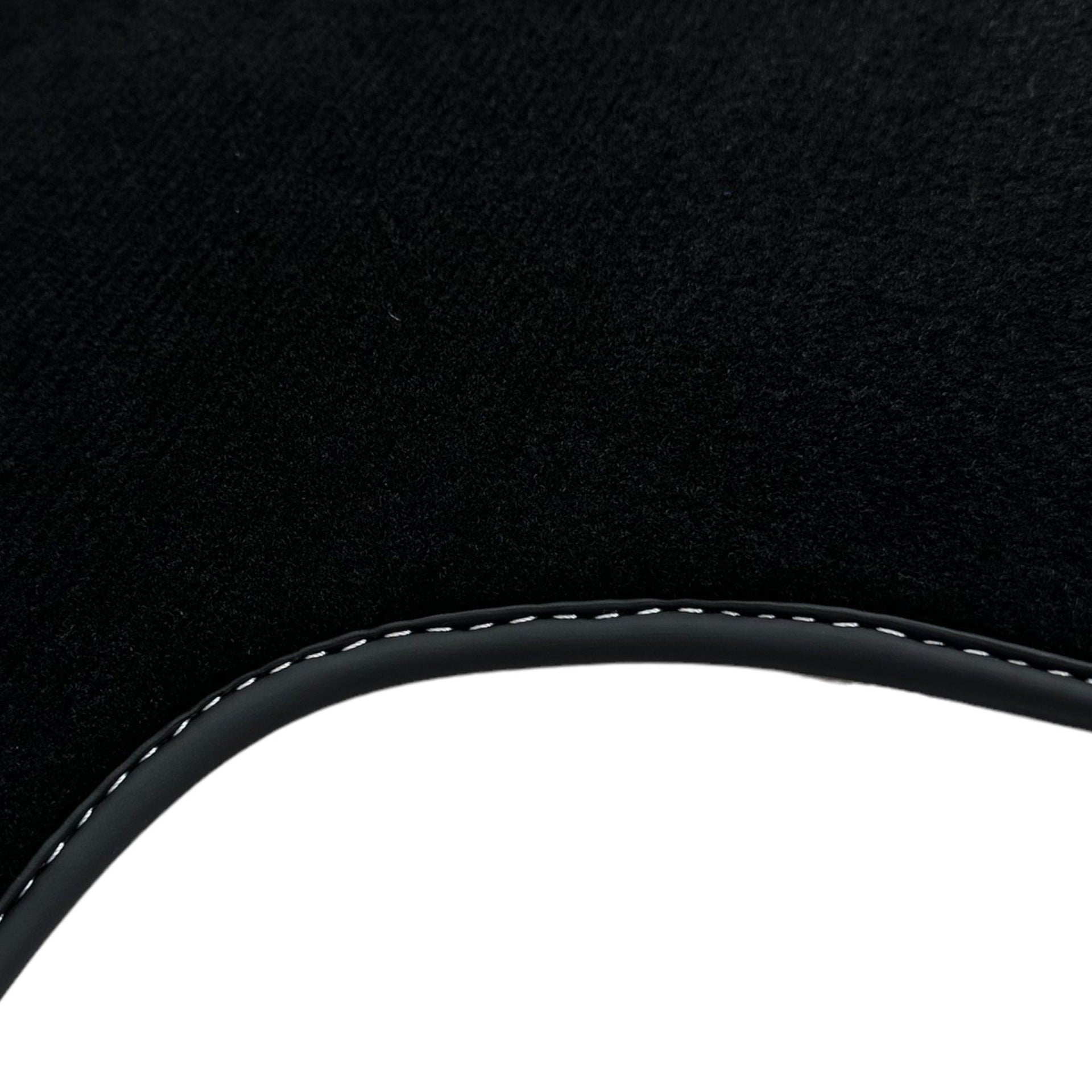 Floor Mats for Toyota Land Cruiser 95 (1997-2004) - AutoWin