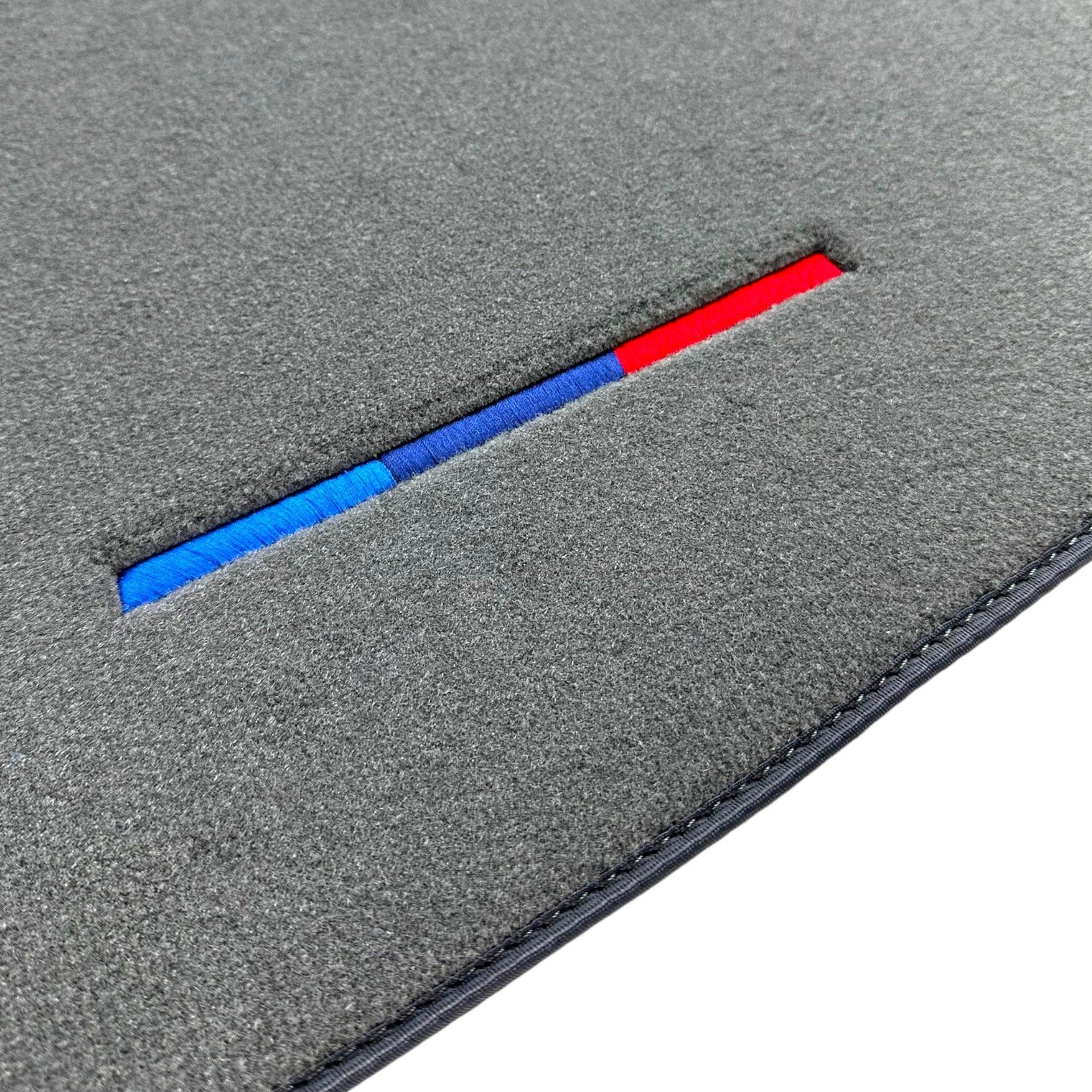 Grey Floor Mats For BMW Z4 Series G29 With M Package - AutoWin