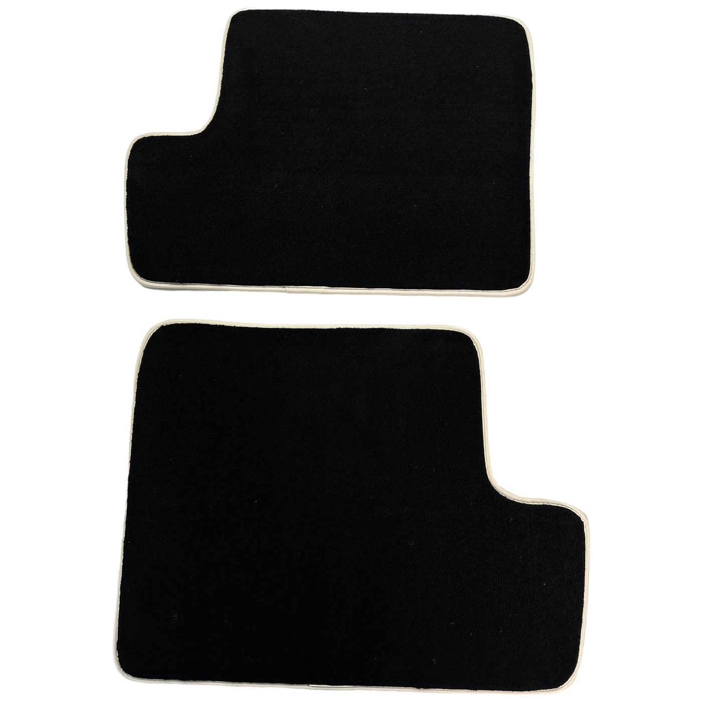 Black Floor Mats For Toyota RAV4 (2000-2003) - AutoWin