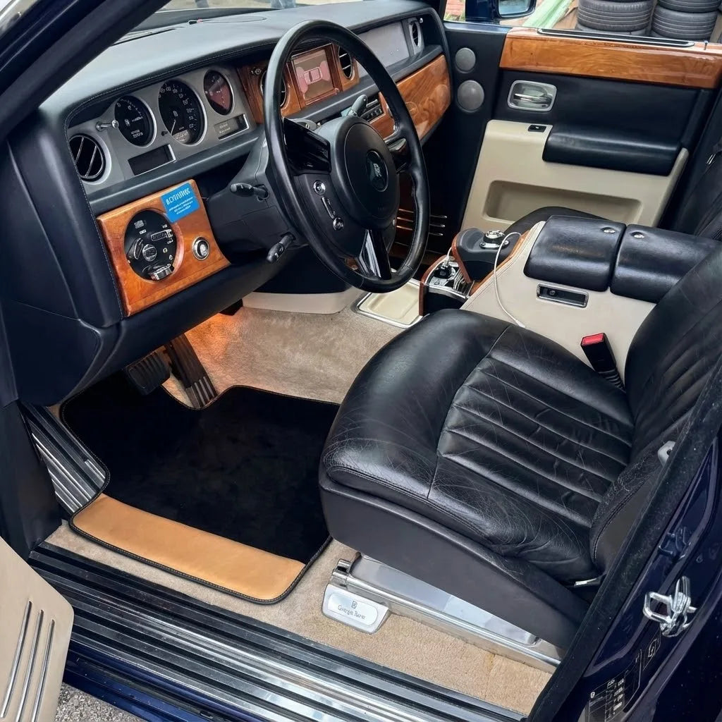Interior look of floor mats for Rolls Royce Phantom Sedan (2003-2016)