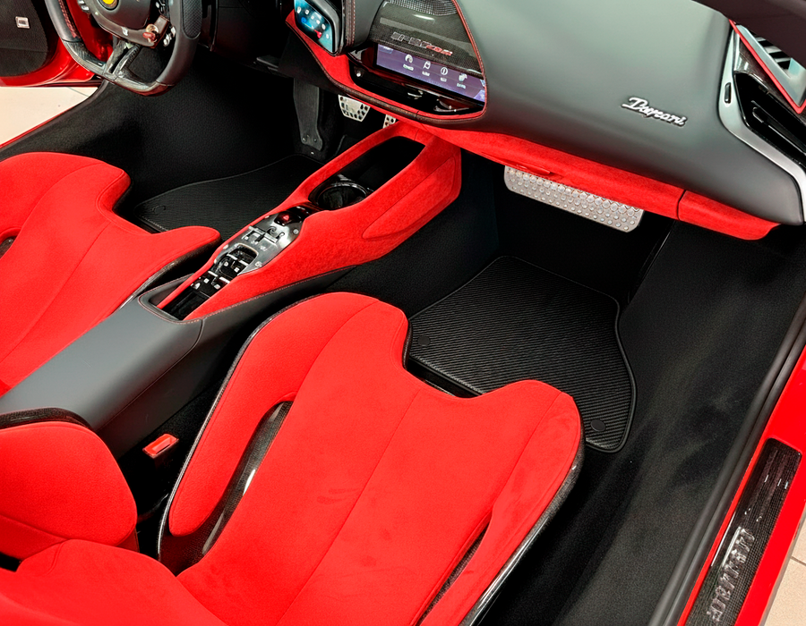 Tapis de voiture pour Ferrari SF90 Stradale (2019-2024) en