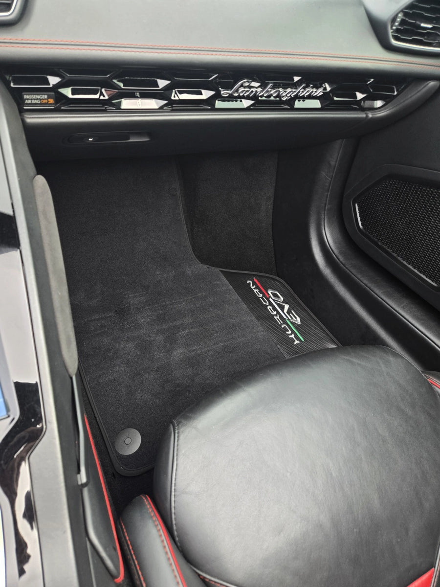 Alfombrillas de coche negras para Lamborghini Huracan EVO 2019-2024 con bordes de cuero de fibra de carbono