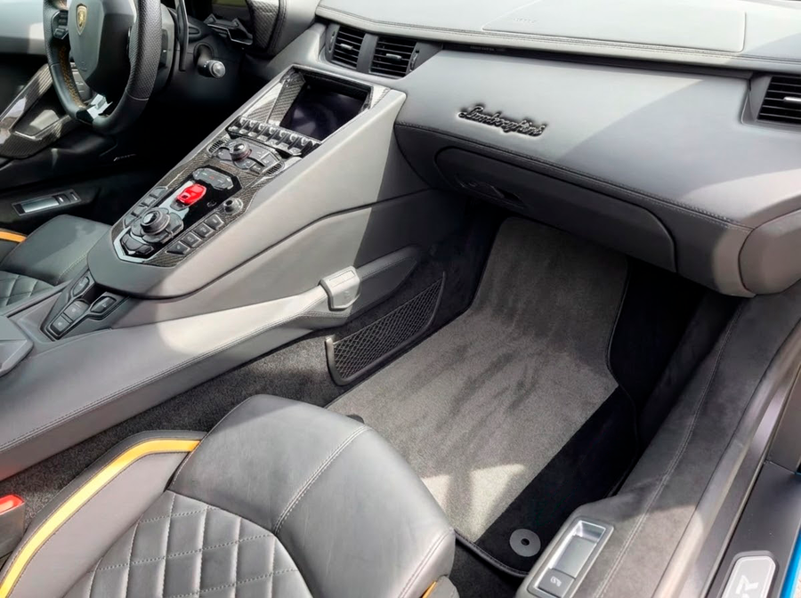 Tappetini per auto Grigi Su Misura per Lamborghini Aventador