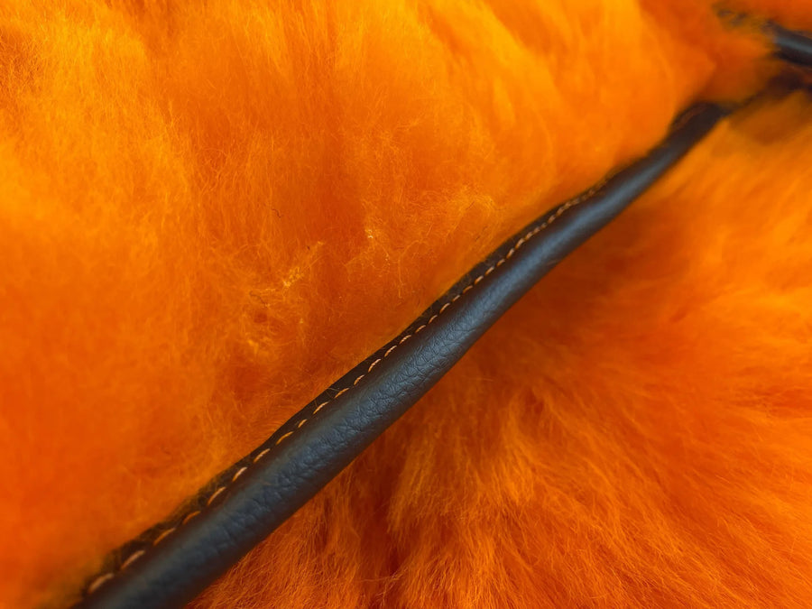 Tapis de sol en peau de mouton orange pour Rolls Royce Phantom VIII (2017-2024) ER56 Design Brand - AutoWin