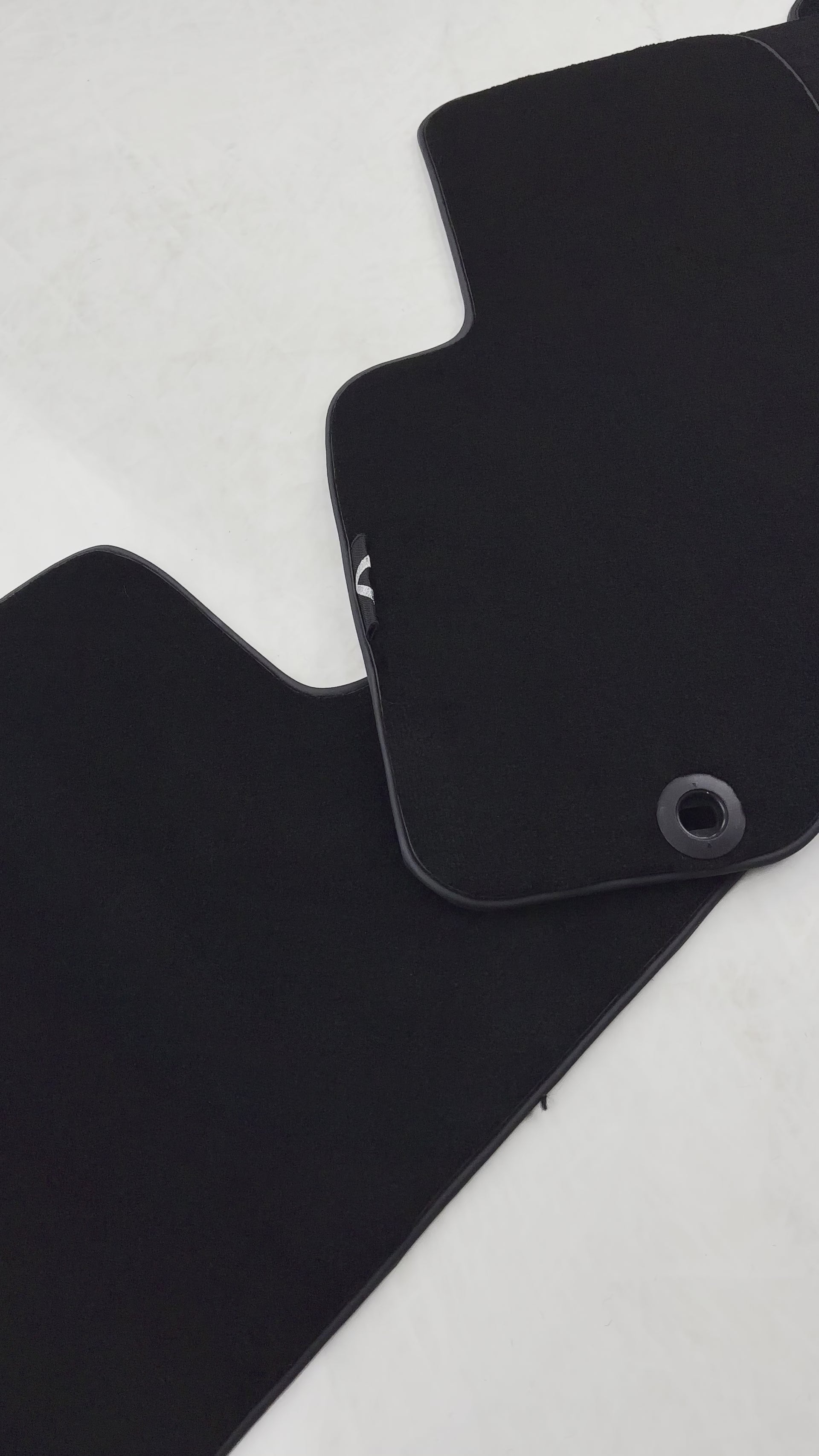 Tapis de voiture noirs pour Infiniti EX37 (2013-2014) - AutoWin