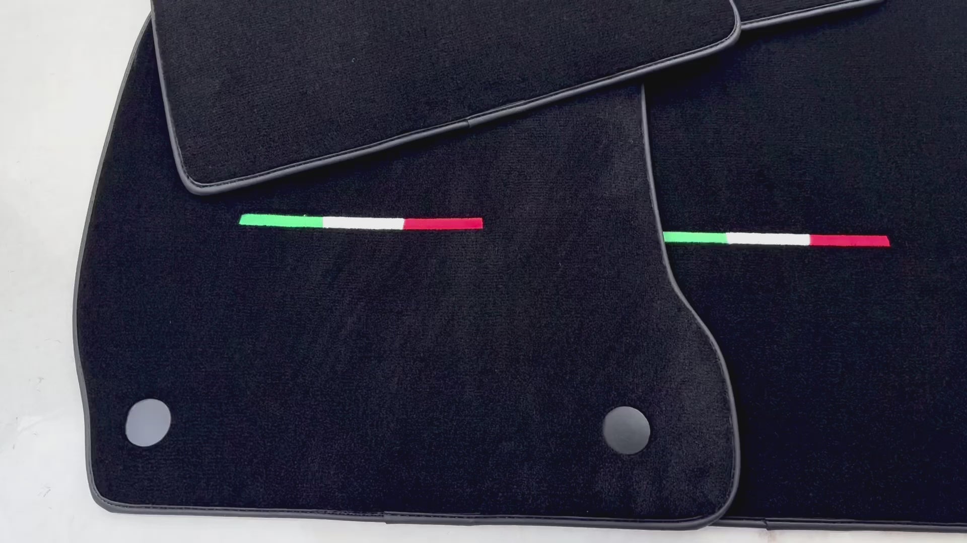 Tappeti per auto neri per Maserati Quattroporte | Edizione italiana | Varie colorazioni - AutoWin