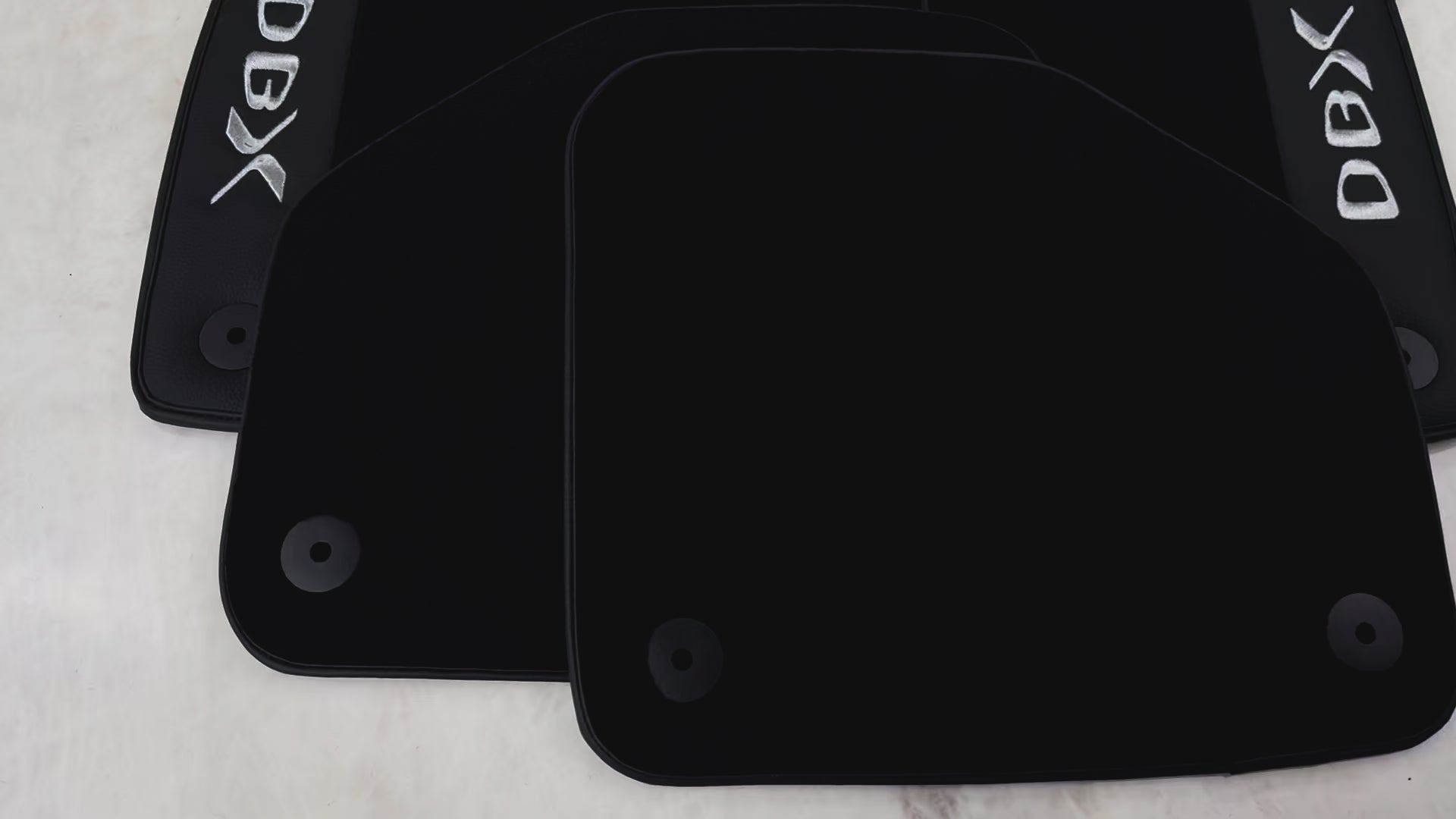 حصير سيارات أسود لأستون مارتن DBX (2020-2023) مع جلد - AutoWin