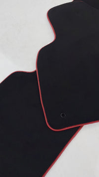 Floor Mats for Toyota Land Cruiser 100 (1998-2007)