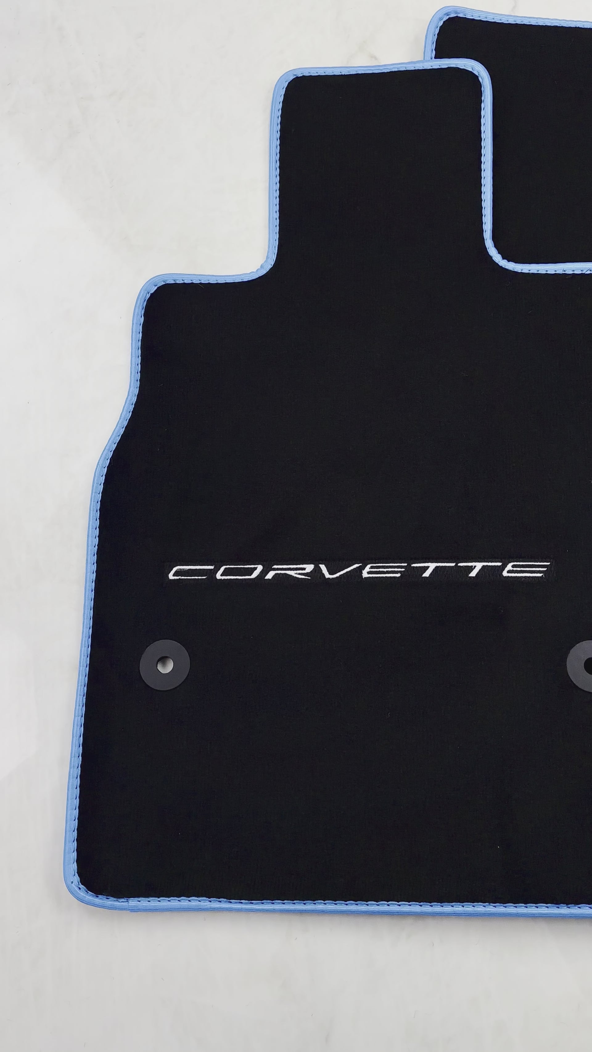 Tappetini neri per auto per Chevrolet Corvette C8 (2020-2024) con trim blu - AutoWin