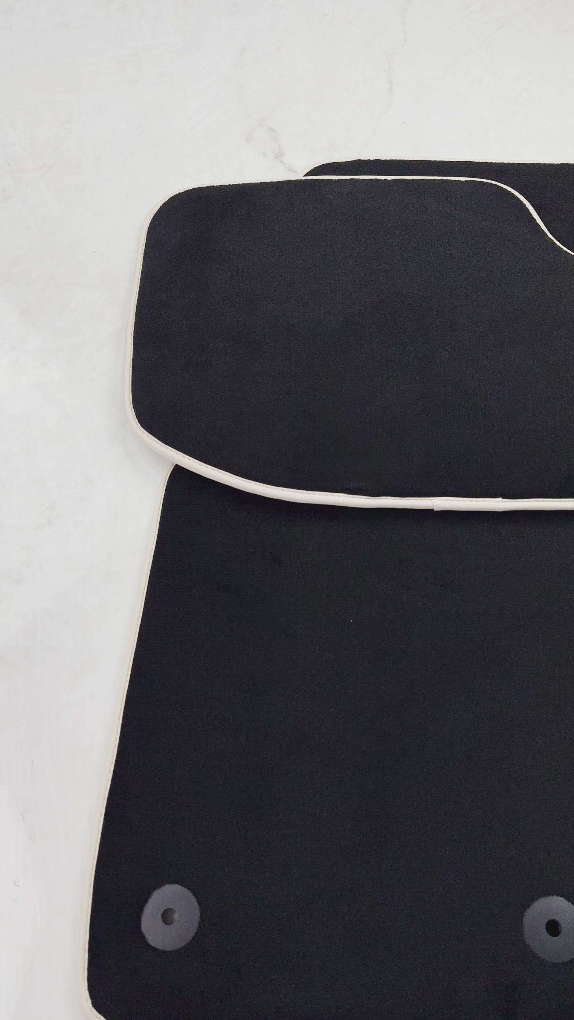 Schwarze Fußmatten für Bentley Continental GTC Cabrio (2018–2023) - AutoWin