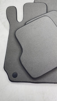 Tapis de voiture gris pour Mercedes-Benz C-Class W204 (2007-2014)
