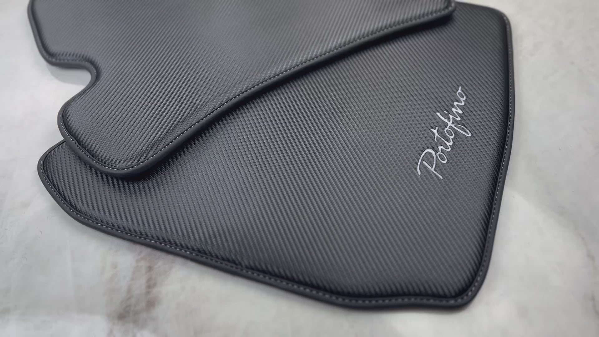 Tapis de voiture en cuir et carbone pour Ferrari Portofino (2018-2023) - AutoWin