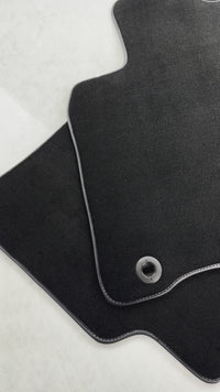 Alfombrillas negras para coches Honda CR-V (2002-2006)