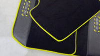 Tapis noirs pour BMW 4 Series G22 Coupé avec fibre de carbone - Édition avion de chasse