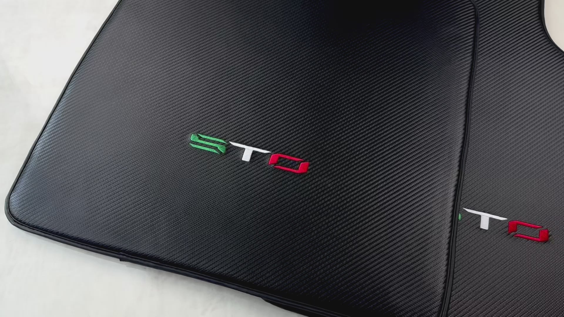 Tapis de voiture en fibre de carbone pour Lamborghini Huracan STO Édition Italienne - AutoWin.EU