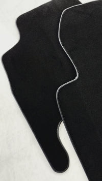 Tapis de voiture noirs pour Toyota Land Cruiser 200 (2008-2012)