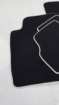 حصائر سيارة سوداء لألفا روميو 159 (2005-2011)