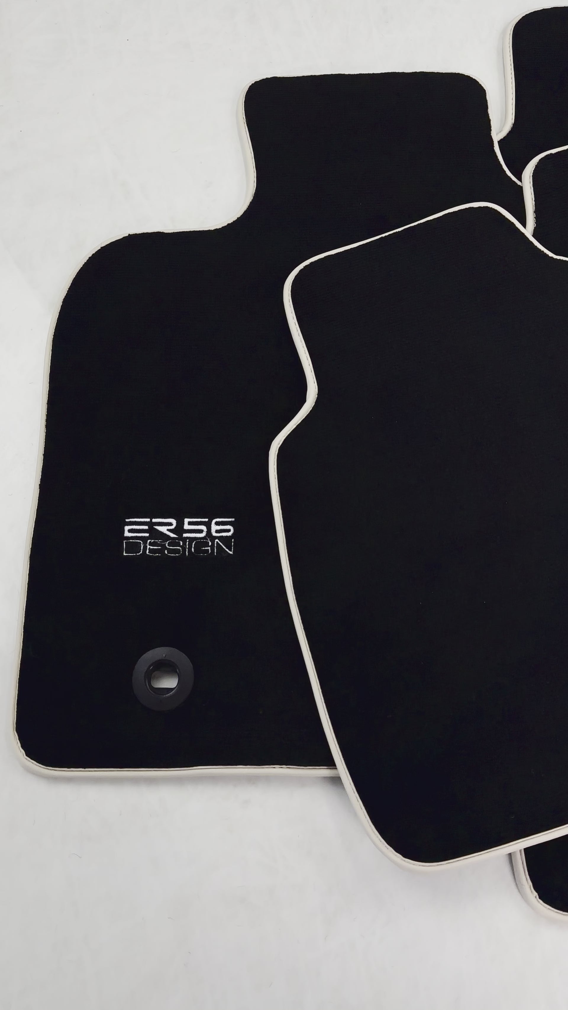 Alfombras de coche negras para Toyota Camry (2017) Diseño ER56 - ER56 Design