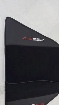 Tappetini per auto neri per Ferrari 296 GTB (2022-2025) in pelle