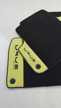 Tapis de voiture noirs pour Lamborghini Urus en cuir Alcantara jaune