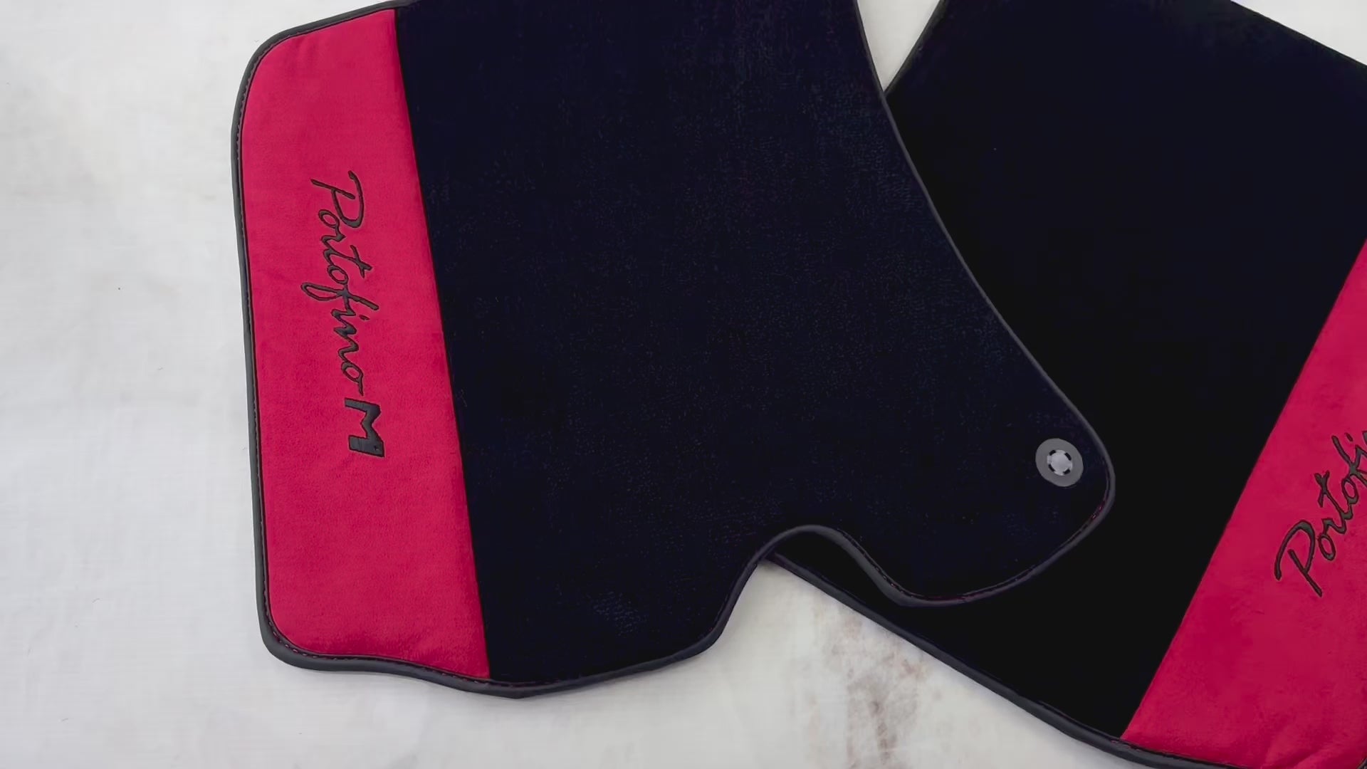 Tapis de voiture noirs pour Ferrari Portofino M (2018-2023) en cuir alcantara rouge - AutoWin