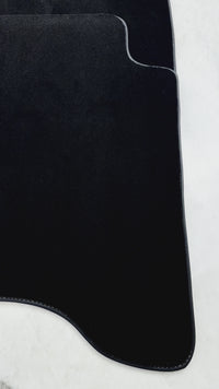 Black Floor Mats For Toyota Land Cruiser 90 (1997-2003)