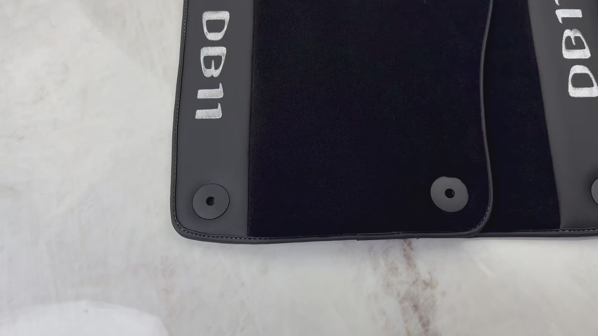 Alfombrillas negras para coches Aston Martin DB11 (2016–2023) con cuero - AutoWin