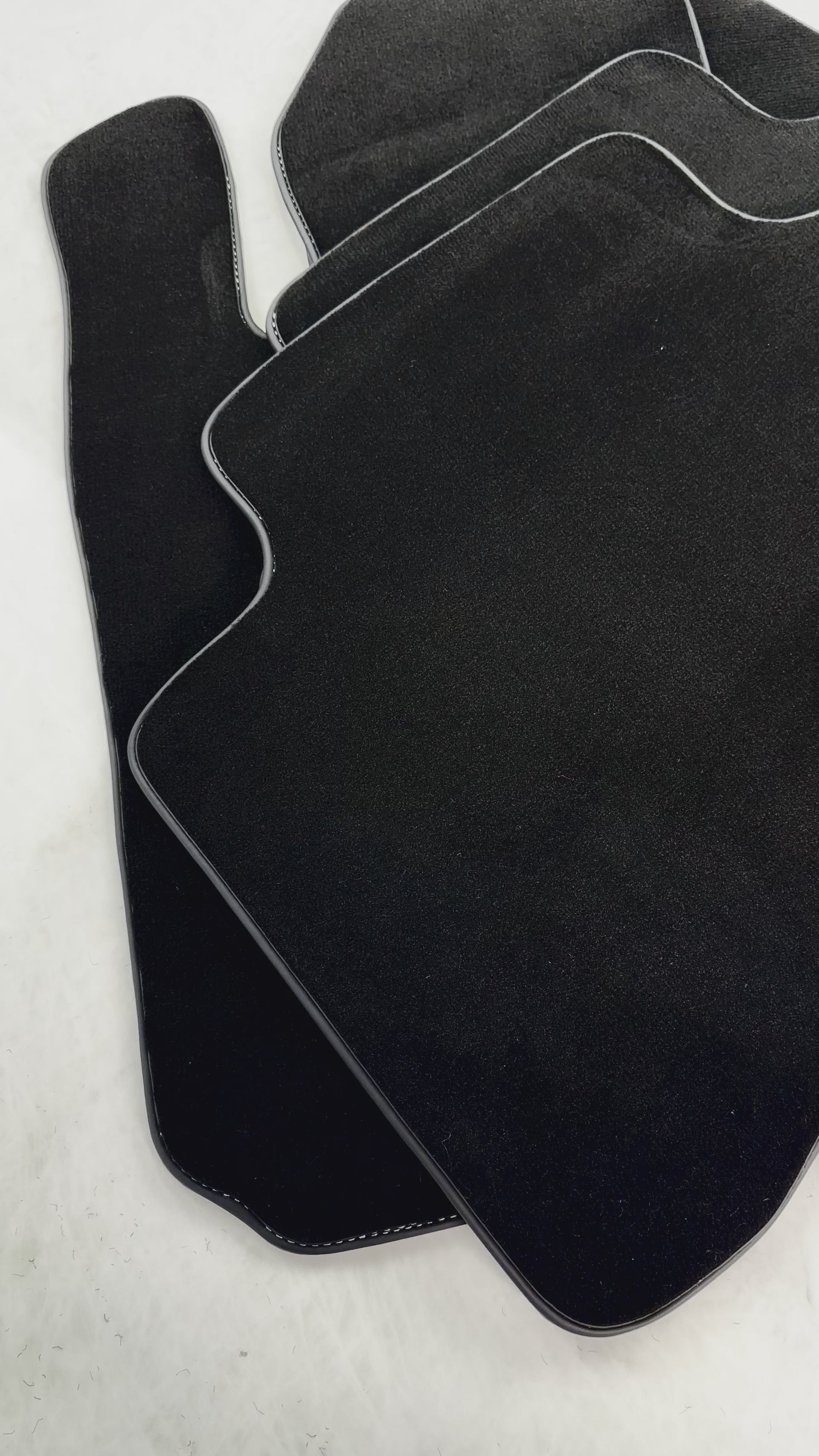 Tappeti per auto neri per Toyota RAV4 (2006-2013) - AutoWin