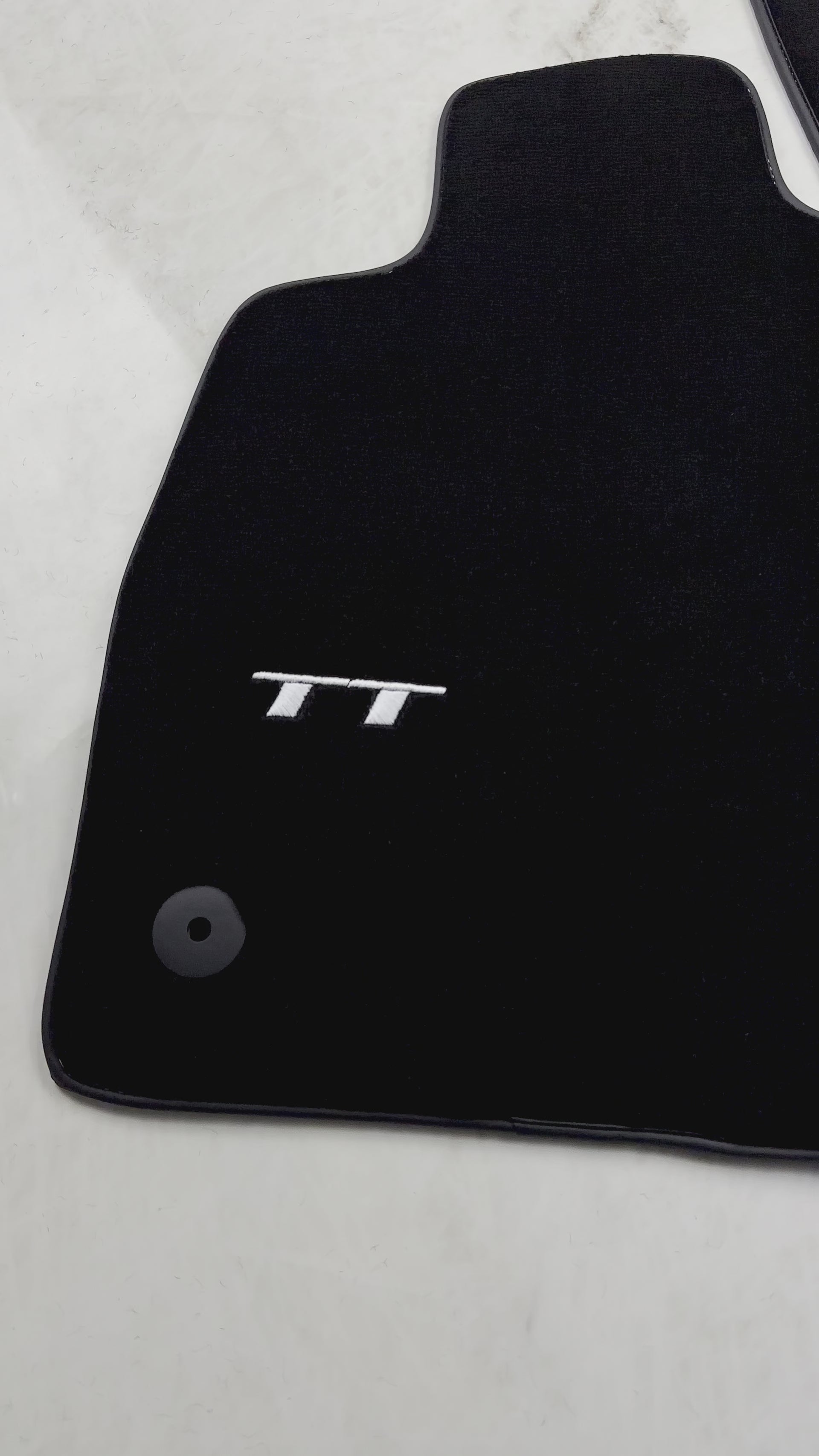 Tapis de voiture noirs pour Audi TT MK1 Coupé (1998-2006) - AutoWin