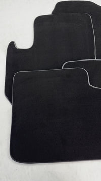 Black Floor Mats For Toyota RAV-4 (2003-2005)