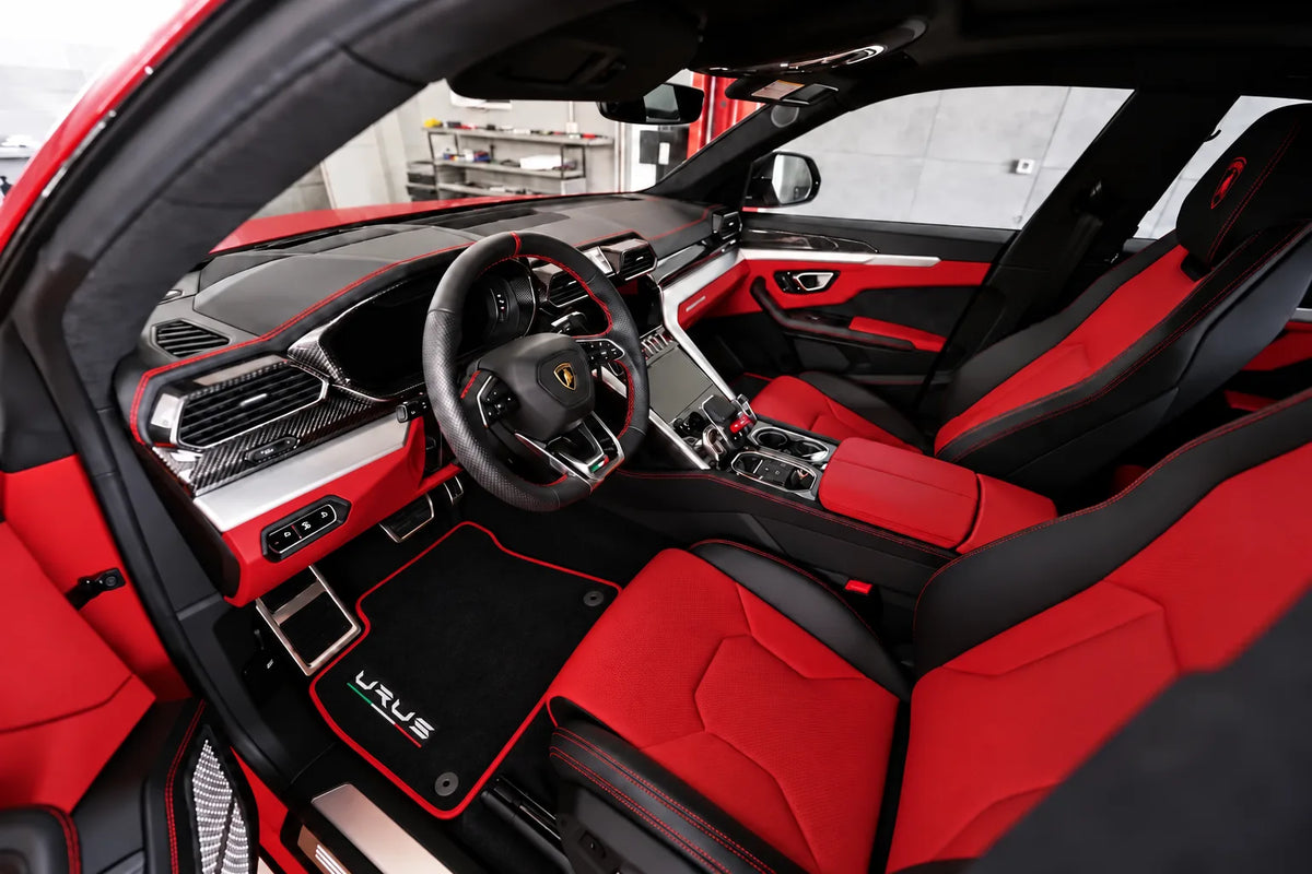 سجاد سيارات Lamborghini Urus بسجادة رمادية مصممة