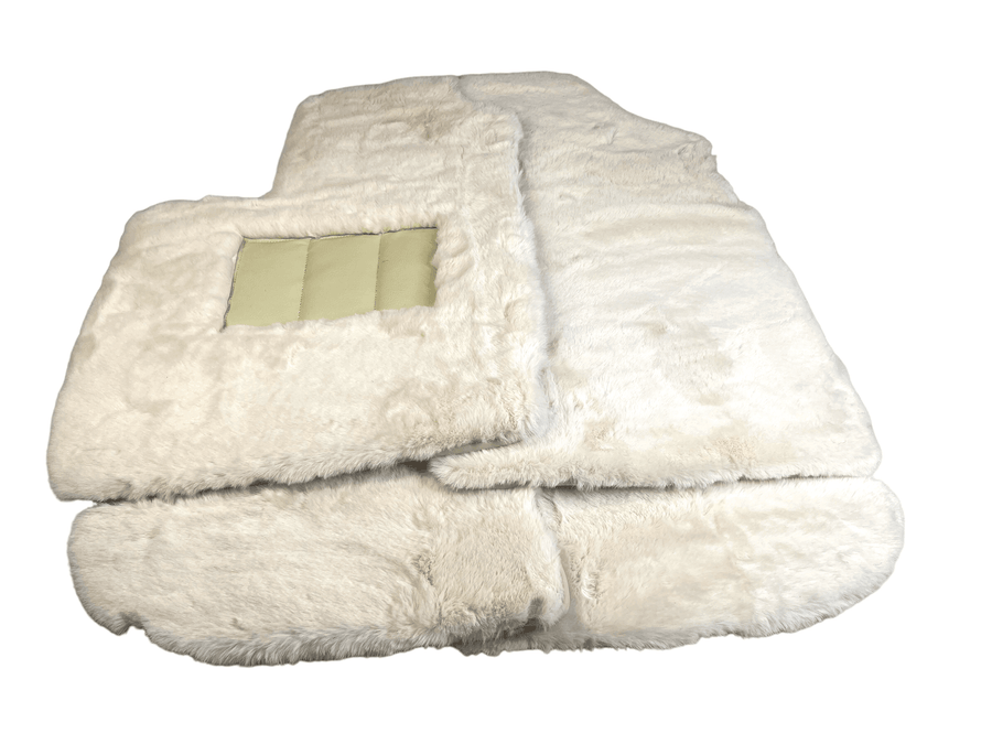 White Sheepskin Floor Mats For Bentley Continental GTC (2006–2011) Er56 Design - AutoWin