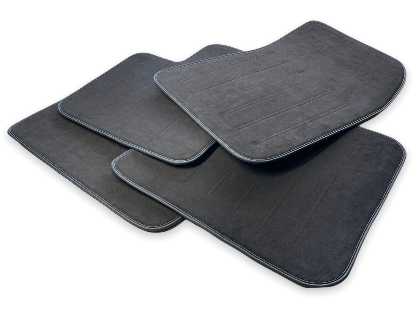 Alcantara Floor Mats For Rolls Royce Black Badge Cullinan - AutoWin