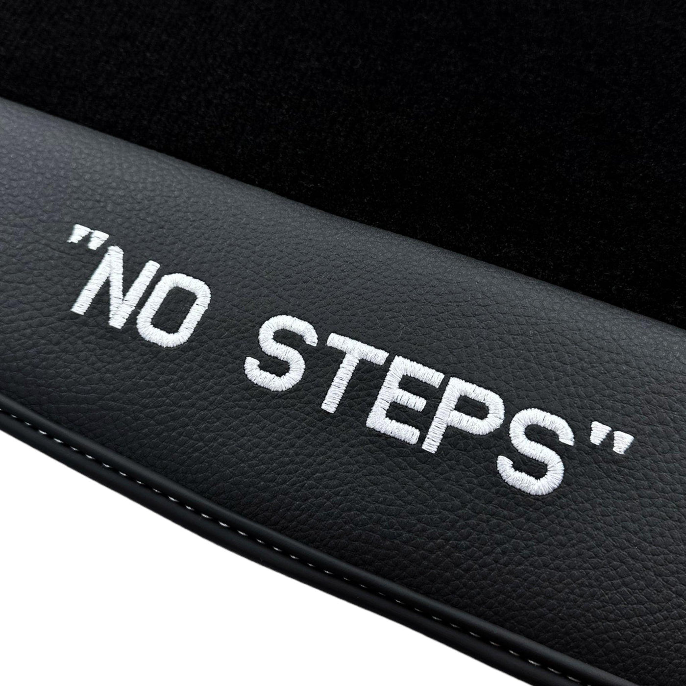 Black Floor Mats for Audi A4 - B8 Avant (2008-2015) | No Steps - AutoWin
