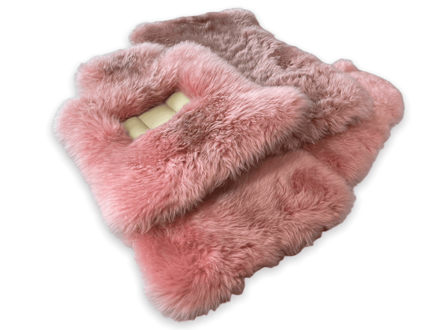 Pink Sheepskin Floor Mats For Rolls Royce Cullinan Er56 Design Brand - AutoWin